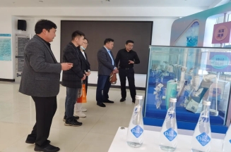 88858cc永利集团组织拜访青岛海洋生物医药研究院并洽谈合作